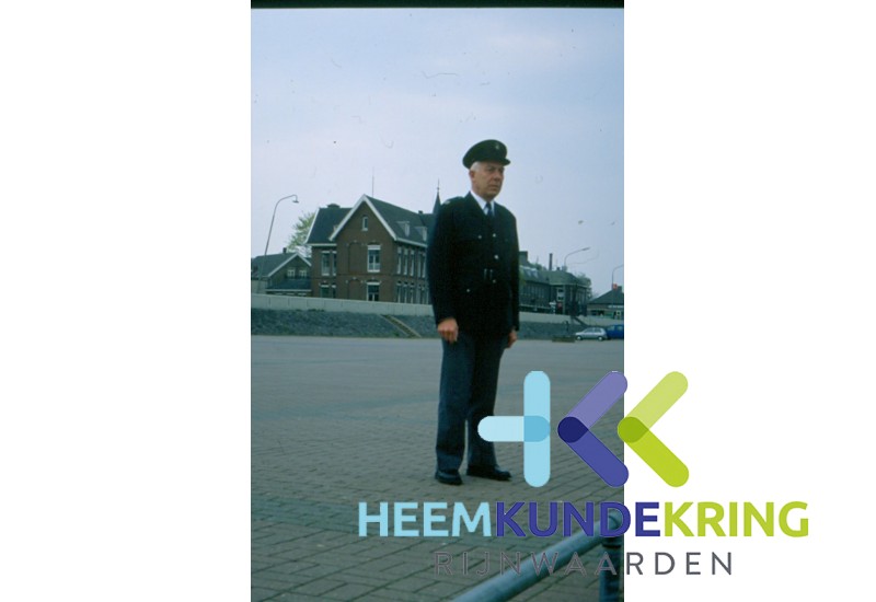 Piet Zwemstra in uniform F00000237